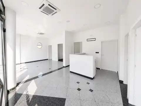 Zagreb, Malešnica – locale commerciale di 110 mq in affitto, 2 posti auto