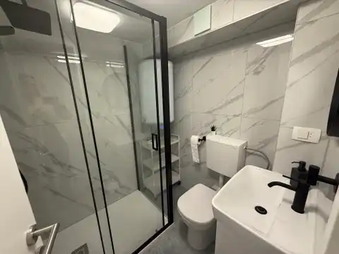 Zagreb, Borongaj - prostrani šesterosoban stan