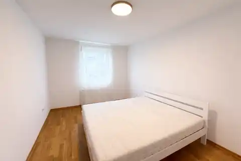 Zagreb, Vrbani - appartement de trois pièces à louer