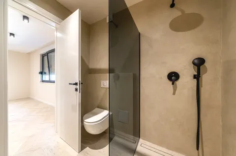 Trogir - Nuova villa moderna di 300m2 con piscina e jacuzzi