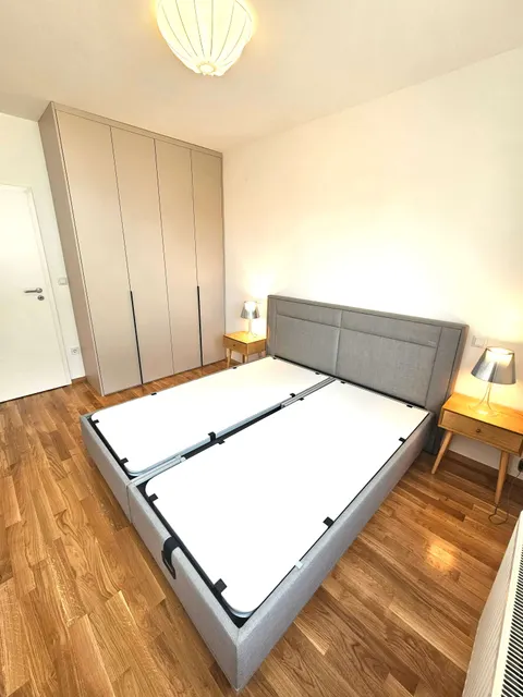 Zagabria, Pantovčak - Appartamento di quattro locali con terrazza + garage 118 m2, Primo affitto
