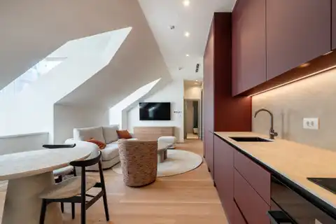 Stan 56 m² za najam — prvi najam, Centar