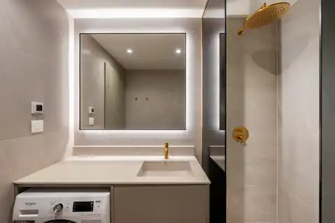 Stan 43 m² za najam — prvi najam, Centar