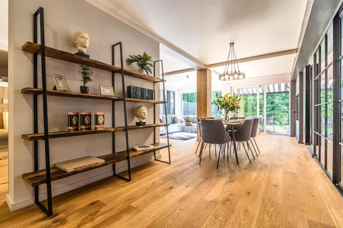Zagreb, Pantovčak- Luksuzan dvosoban stan s vrtom 110 m2 najam