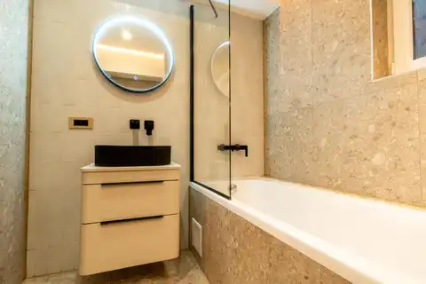 Zagreb, Črnomerec - Stan 76 m², — 2SS, renoviran, balkon