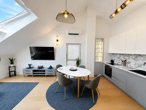Zagreb, Maksimir– dvoetažni stan 80 m², 2SS, parking