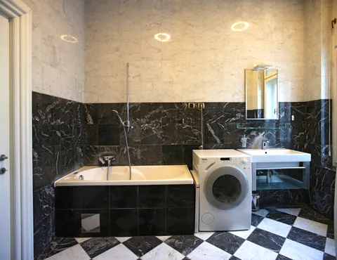 Zagreb, Donji grad, Marulićev trg – luksuzan ured od 280 m² za najam