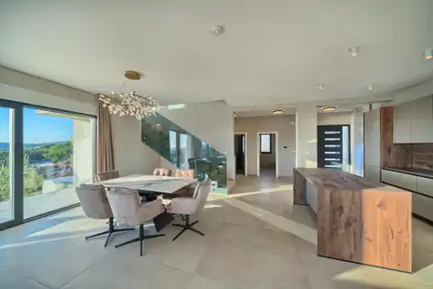 Primošten – Luxusná vila s infinity bazénom, 450 m2 novostavba