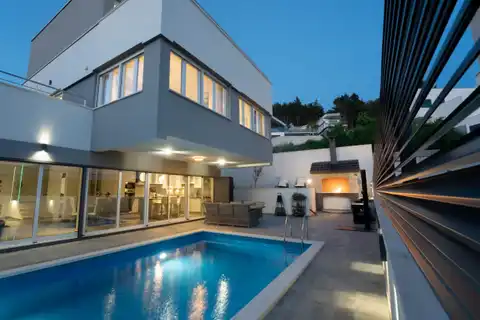Split, Podstrana - Luxusná vila s výhľadom na more