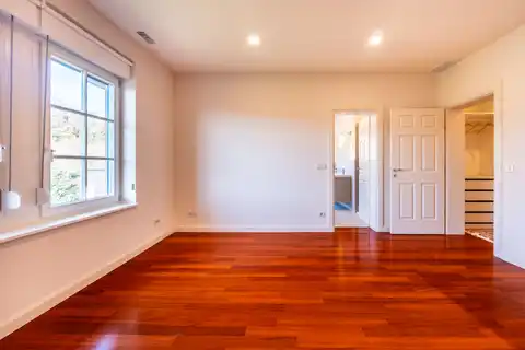 Zagreb, Remete – Prostorno štirisobno stanovanje za najem