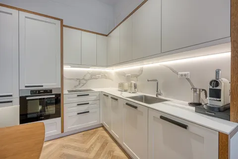 Опатия, Центр - Роскошная квартира в вилле в уникальном месте, 51 м2