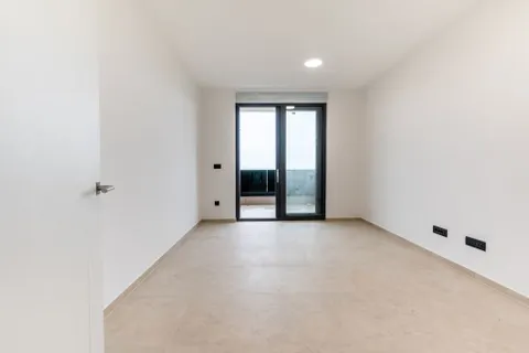 Zagreb, Donji Trpuci - Vila s unutarnjim bazenom