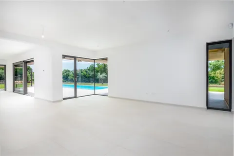 Istrie, Labinci - Luxusní vila s bazénem 303,34 m2