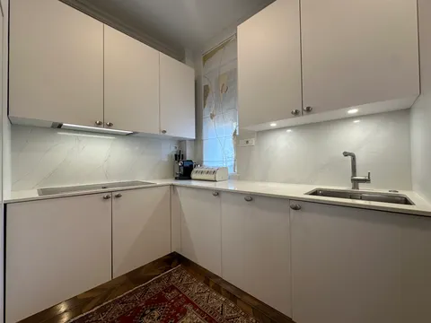 Zagreb, Centar - Četverosoban stan za najam
