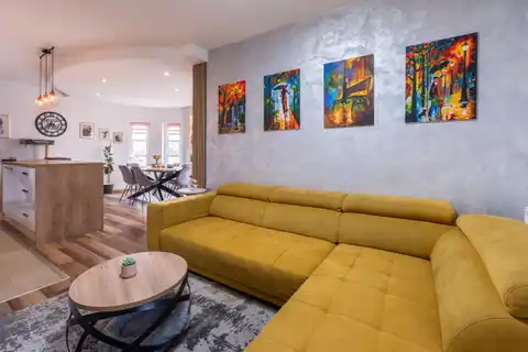 Zagreb, Lanište - Četverosoban stan s terasom i parkingom