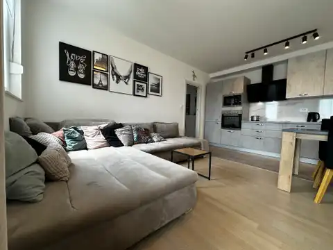 Kila, Split- Dvosoban stan 51 m2 s balkonom