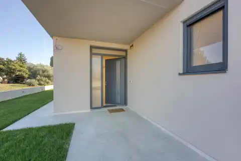 Poreč – Moderna vila s krovnom terasom