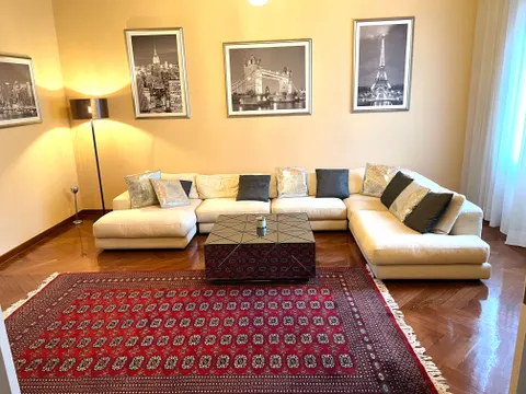 Zagrzeb, Centrum – Mieszkanie mieszczańskie 244 m2 NOWA CENA