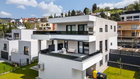 Šestine – ekskluzywne mieszkanie w willi miejskiej z prywatnym wejściem i garażem