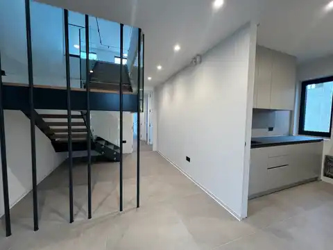 Zagreb, Pantovčak – Luksuzni četverosoban penthouse 131m2  najam
