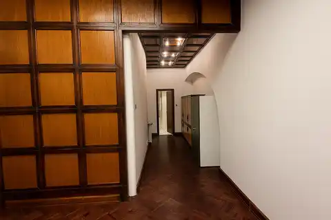 Zagreb, Ilica - Trosoban stan/poslovni prostor u centru grada za najam