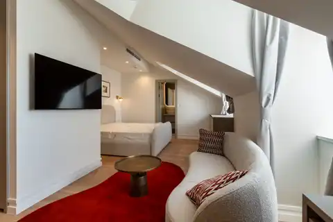 Garsonjera 32m² za najam — prvi najam, Centar