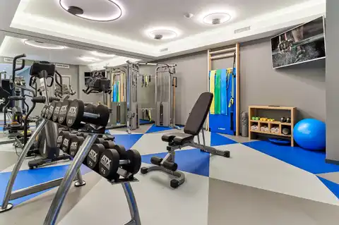 Trogir, Marina - Vila 400 m², 4 pokoje, bazén 30 m², 150 m od moře