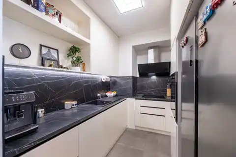 Stan 112 m², Vrbani — 3 spavaće sobe, balkon, 2 garaže