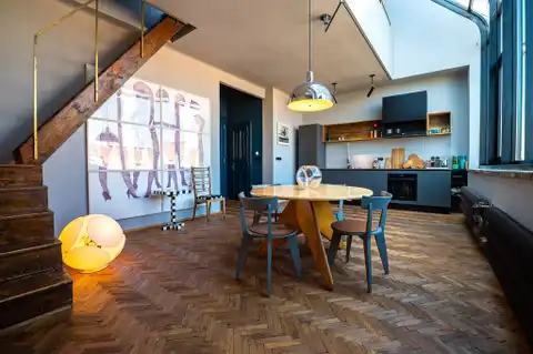 Zagreb, Masarykova – Artistic duplex with 6-meter ceilings