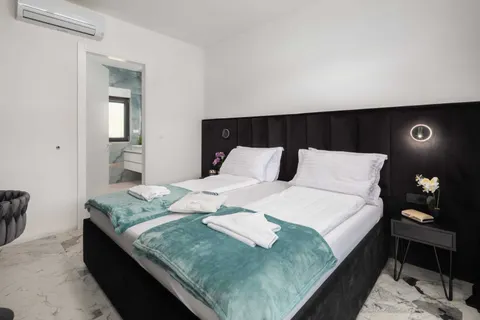 Rogoznica – Villa di lusso di 200 m2 sul mare