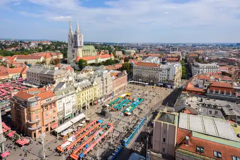 Zagreb,Trg bana Josipa Jelačića –Ekskluzivan stan ili poslovni prostor