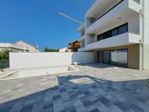 Crikvenica, Dramalj - Modern four-bedroom apartment with a pool, new construction