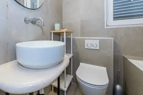 Brač, Milna - Villa moderna in prima fila sul mare, 264 m2