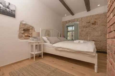 Crikvenica - Bajkovita kamena vila 200 m2