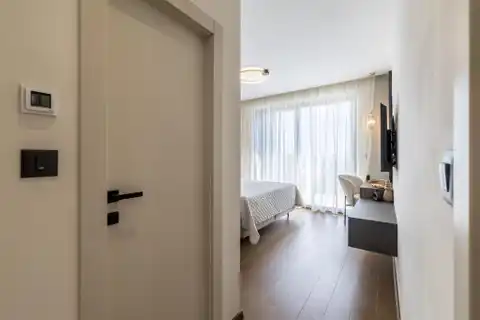 Dugi Rat - Vila 300 m², bazen, sauna ,pogled na more