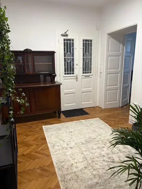 Zagreb, Center - Štirisobno stanovanje za najem