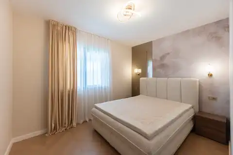 Šestine – ekskluzywne mieszkanie w willi miejskiej z prywatnym wejściem i garażem