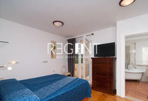 Brač, Mirca - kamenná vila s výhledem na moře, 300m2