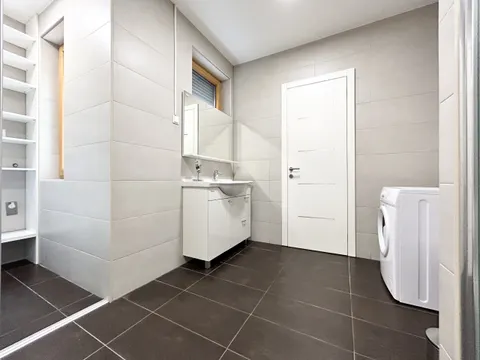 Záhřeb, Srebrnjak, Maksimir - Třípokojový byt 80 m2