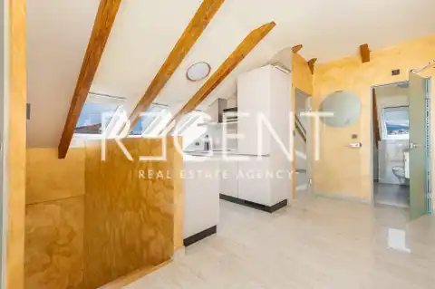Split, Stobreč - Byt ve vynikající lokalitě k dlouhodobému pronájmu, 150m2