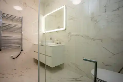 Split, Žnjan - Dvosoban stan sa loggiom i pogledom na more