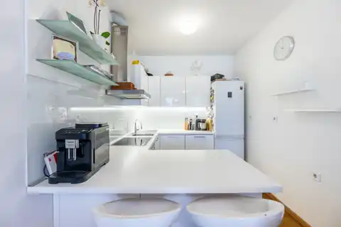 Zagreb, Bukovačka – trosobni stan 74 m², loggia, novogradnja