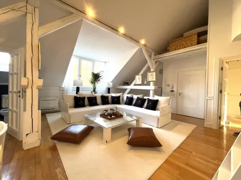 Zagrzeb, Gornji grad - Trzypokojowe mieszkanie 102 m2 do wynajęcia