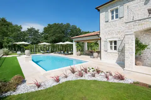 Istria, Poreč - Luxurious authentic villa in a prime location