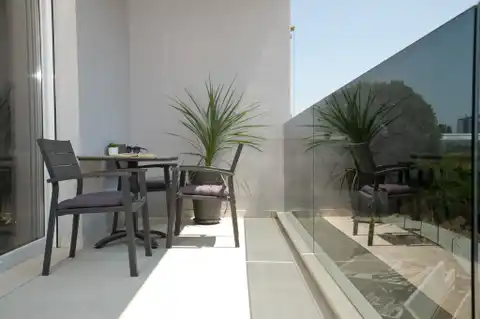 Split, Žnjan -  dvosoban s balkonom, drugi red od mora