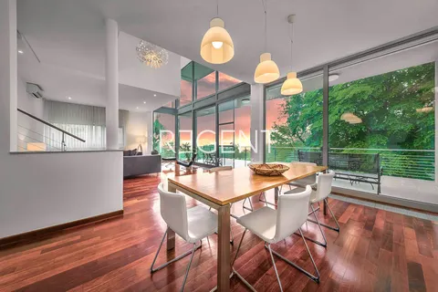 Záhřeb, Šestine - Luxusní dům s bazénem 400 m2