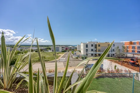 Istra, Novigrad - Četverosoban apartman u luksuznom stambenom kompleksu 115 m2