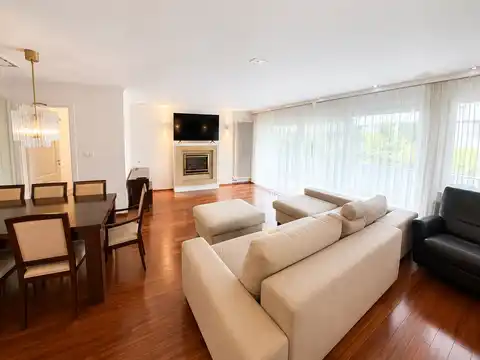 Záhreb, Medveščak – byt 150 m² na prenájom, 4 spálne, loggia, garáž