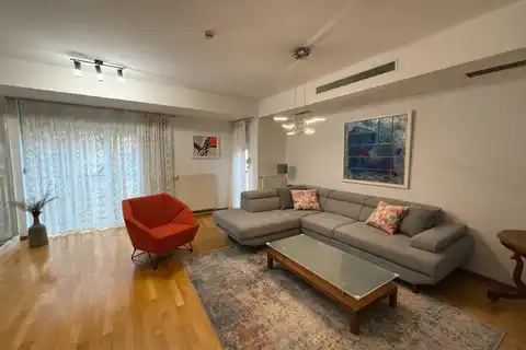 Zagreb, Centar – trosoban stan na izvrsnoj lokaciji za najam