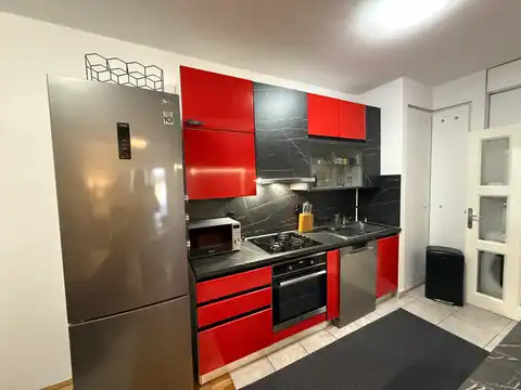 Zagabria, Mlinovi – appartamento trilocale con balcone al piano terra